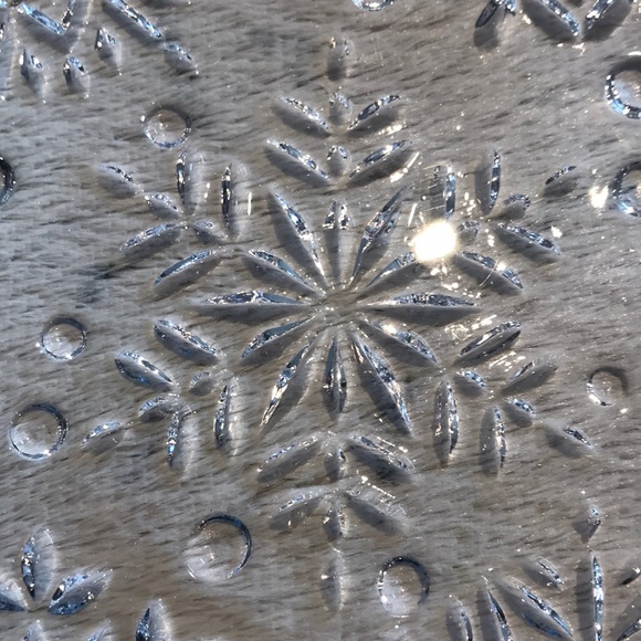 MIKASA set of 2 - SnowFlake ❄️ Dish - Picture 6 of 10